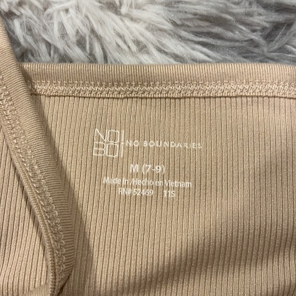 2 Ribbed Tanks - Picture 5 of 5